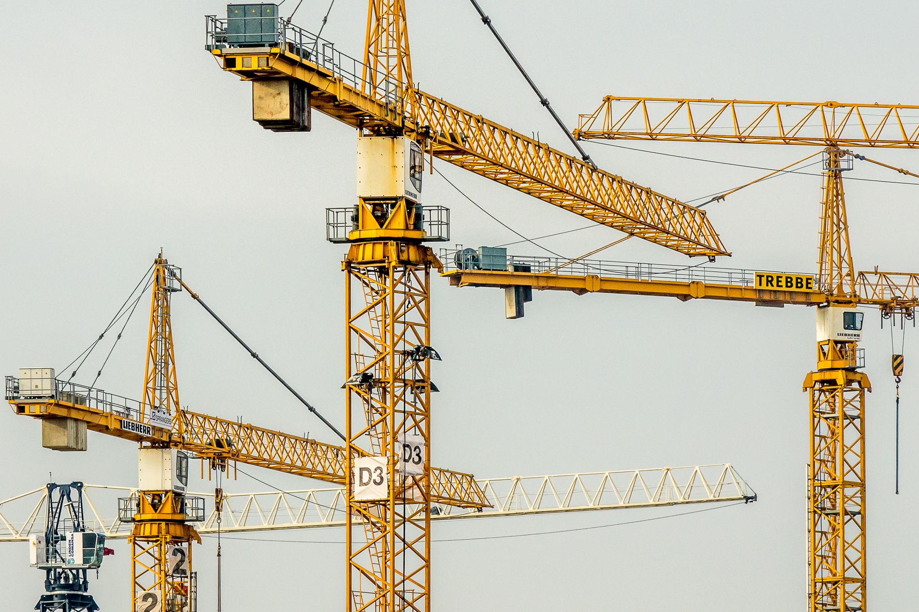 Construction project management on an active building site